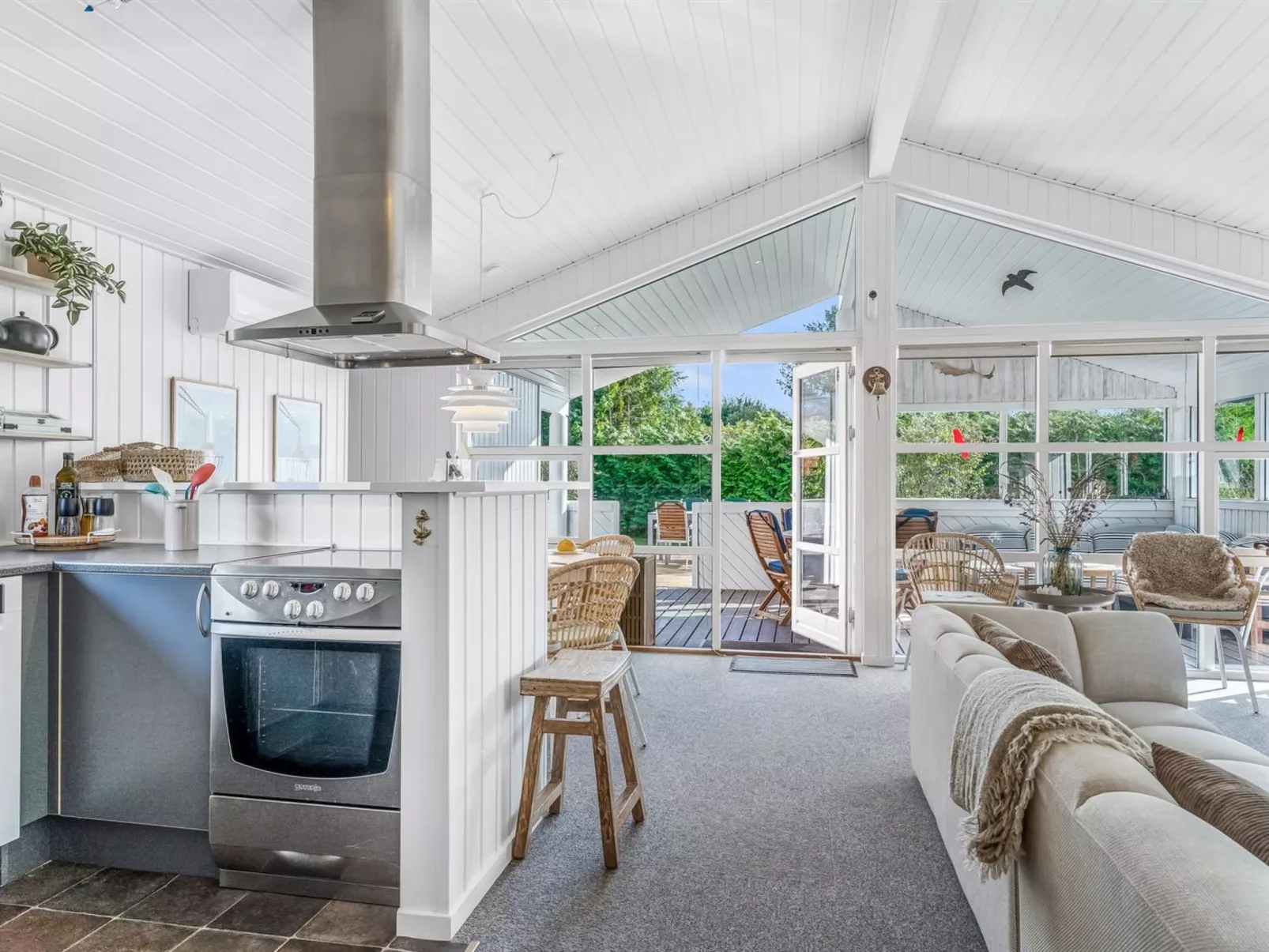 "Ion" - 250m from the sea-Binnen