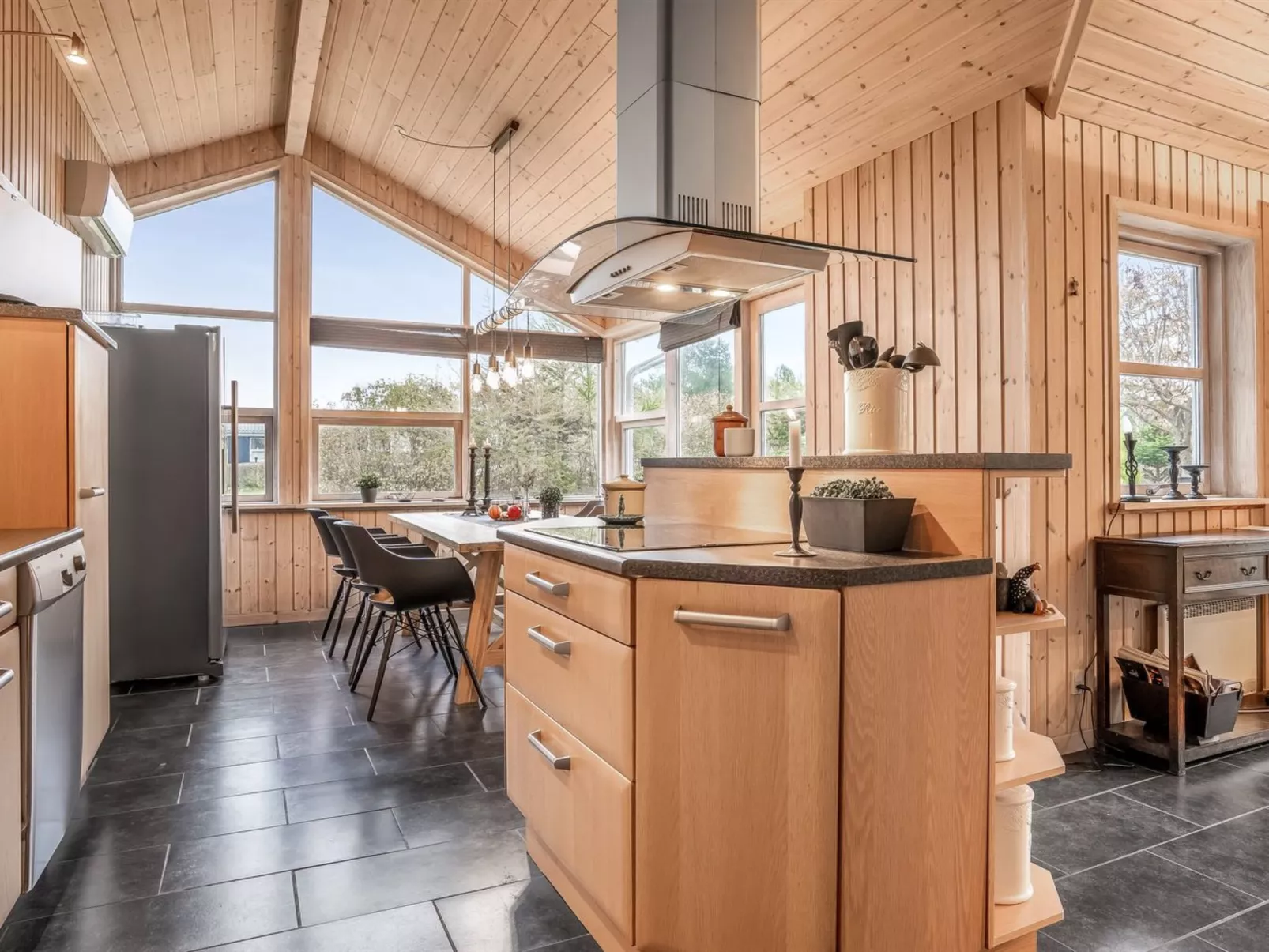 "Frido" - 500m from the sea-Binnen