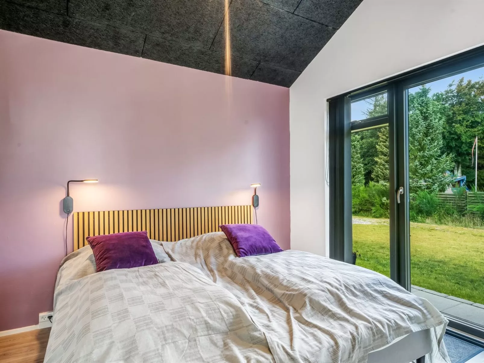 "Jahn" - 250m to the fjord-Binnen