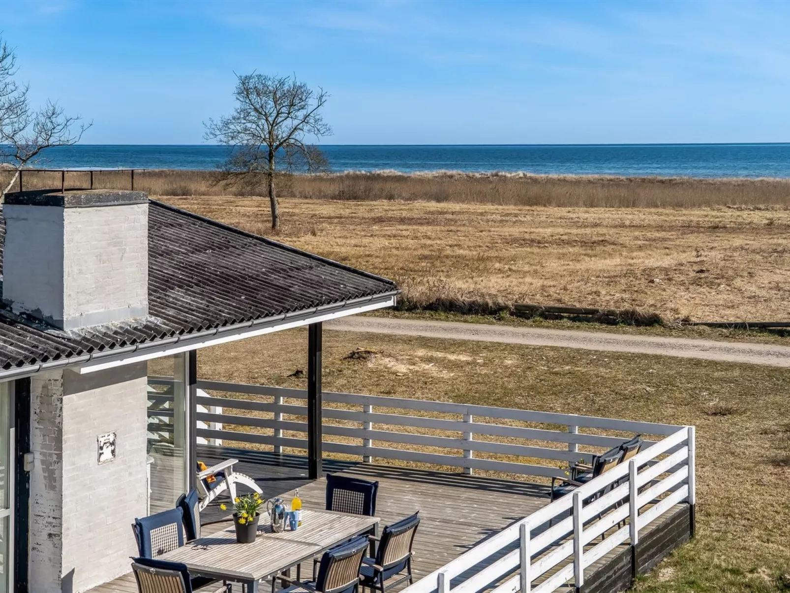 "Jaike" -  from the sea-Buiten