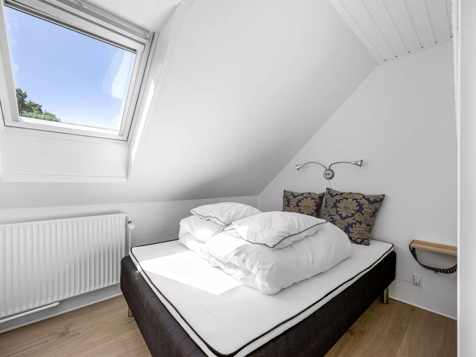 "Solvey" - 400m from the sea-Binnen