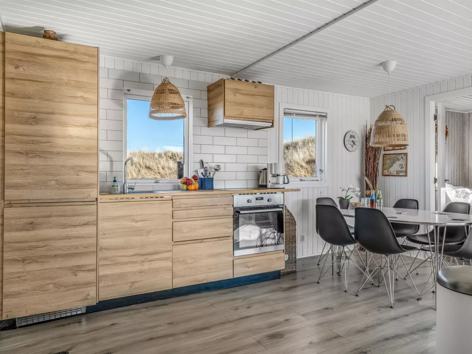 "Alrike" - 200m from the sea-Binnen