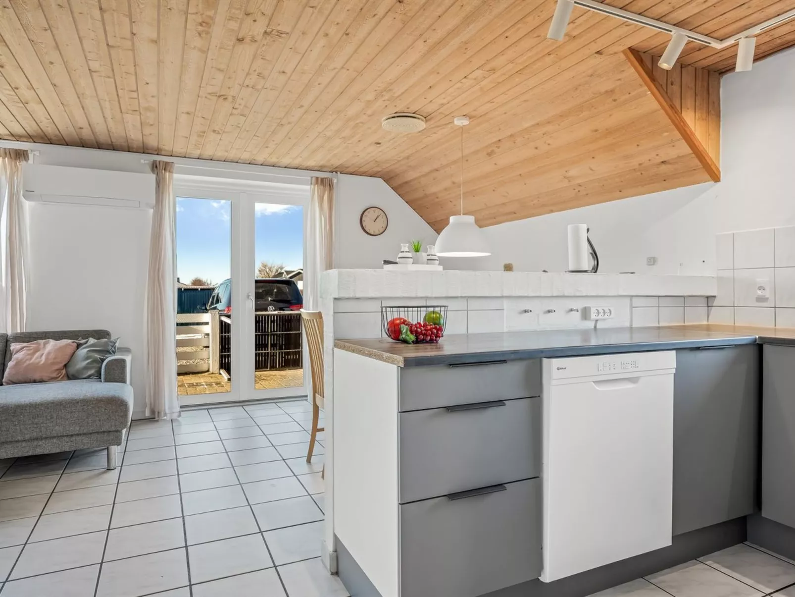 "Nikolce" - 300m to the fjord-Binnen