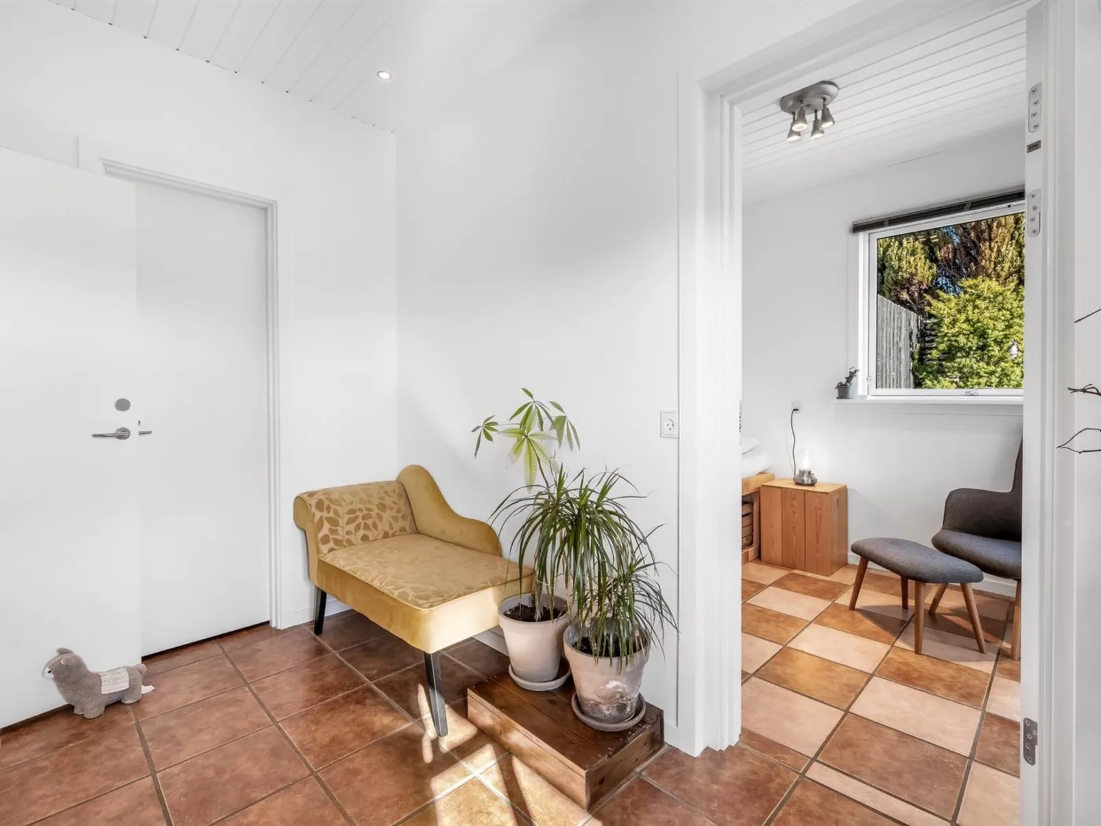 "Hughe" - 1.3km from the sea-Binnen