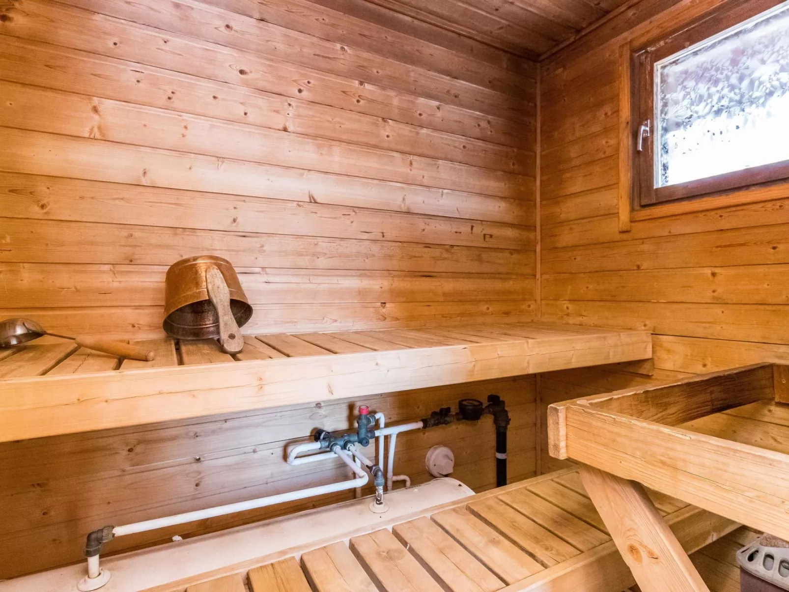 Alppikylä 1a paritalo-Binnen