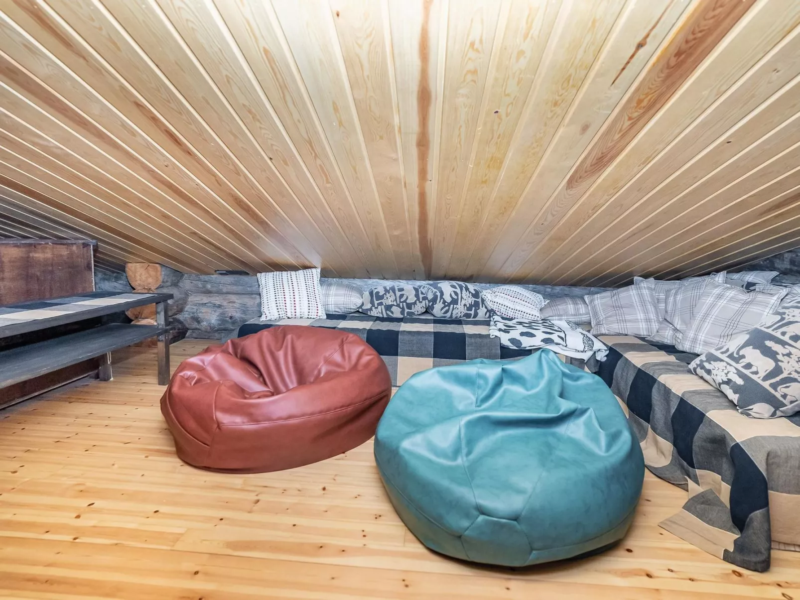 Ruka-rokova 2-Binnen