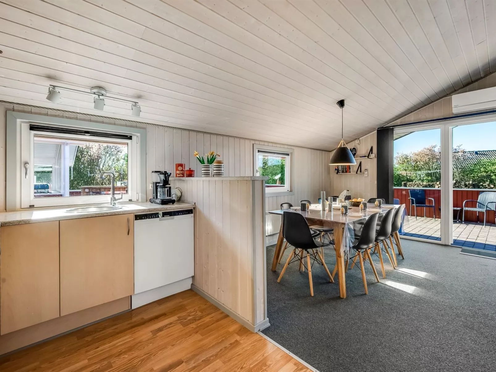 "Seba" - 1km to the fjord-Binnen