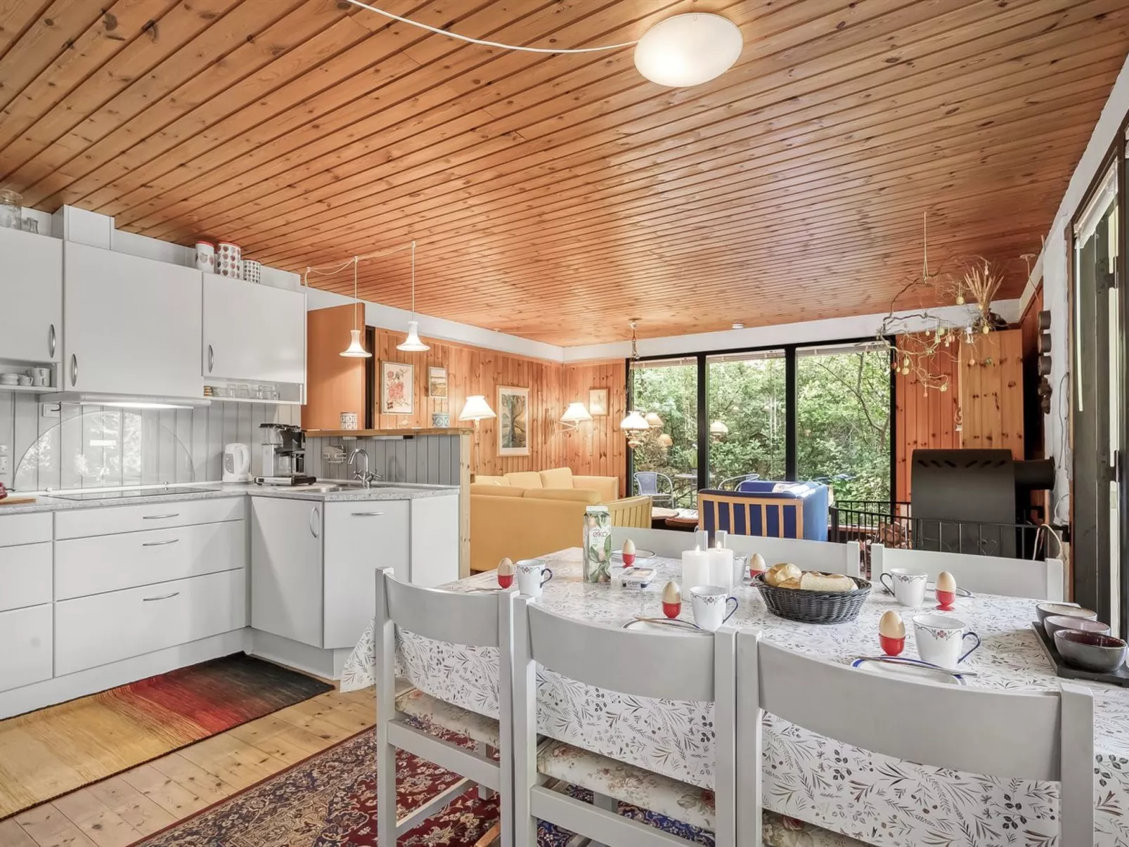 "Tenaya" - 200m to the fjord-Binnen