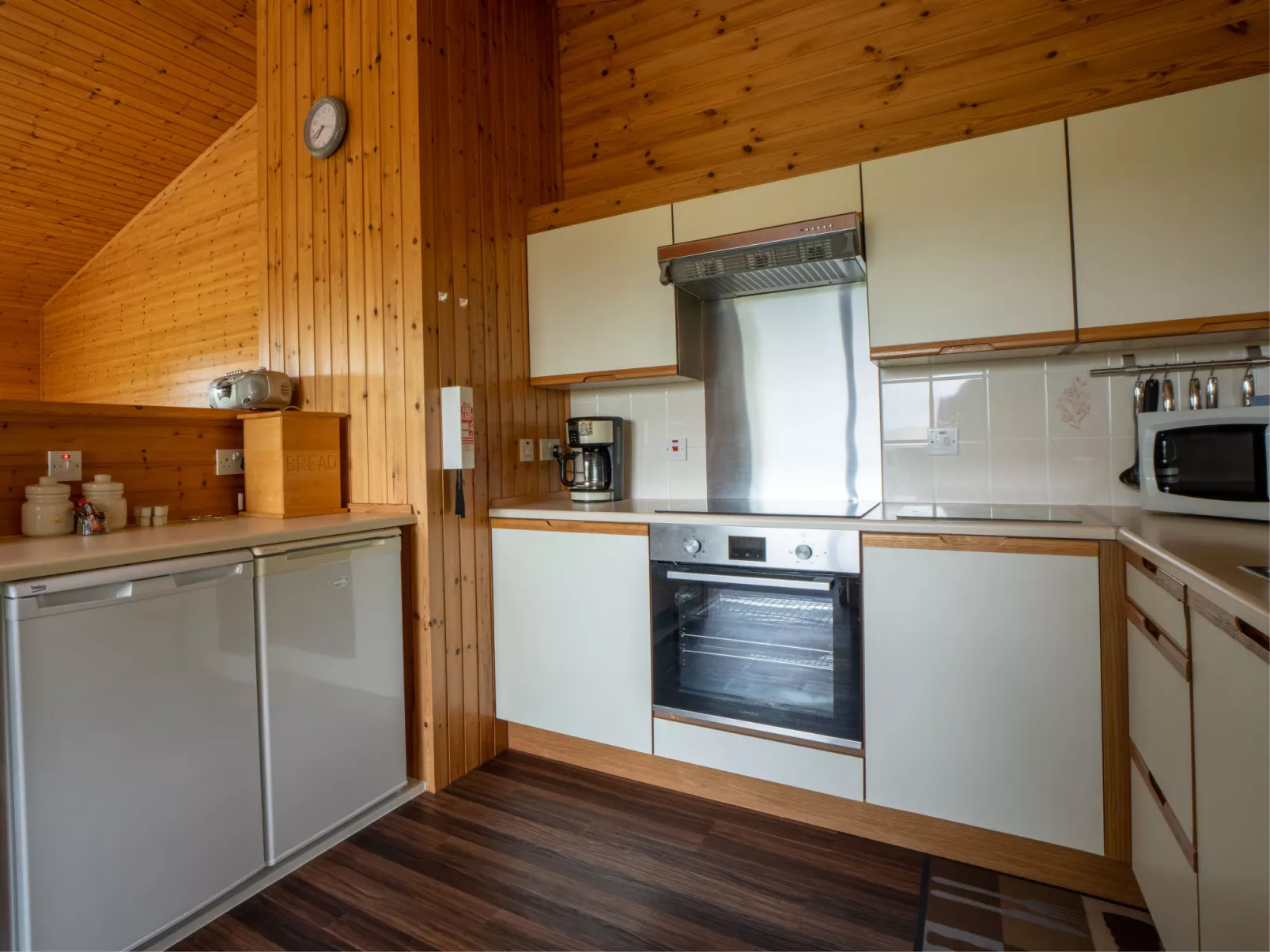 Achmony Byre-Binnen