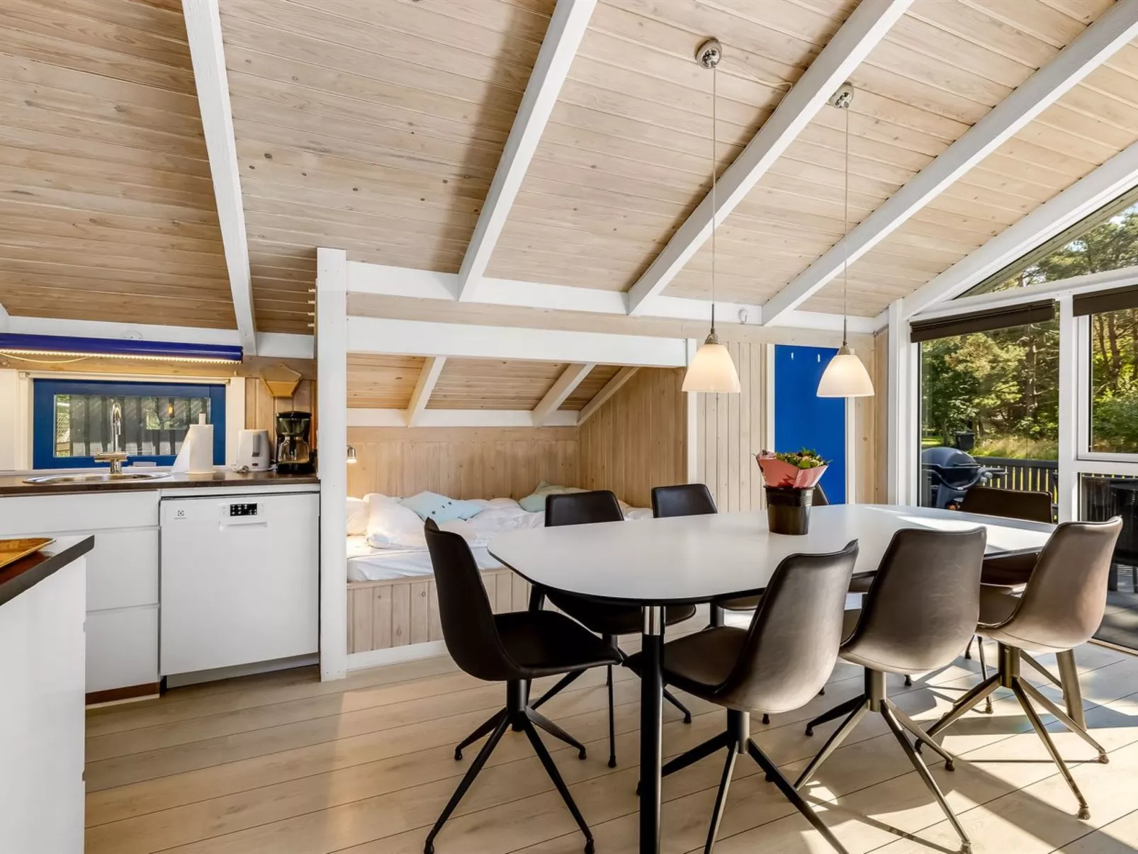 "Rathulf" - 700m from the sea-Binnen