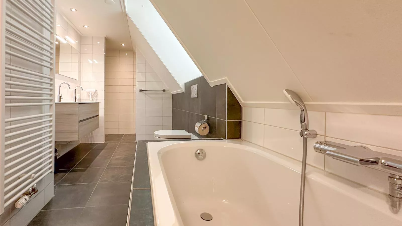 Happy Beach 48-Badkamer