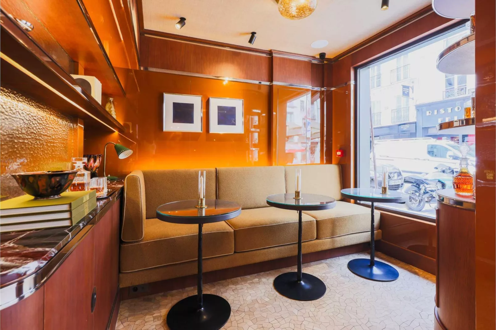 CONFIDENTIEL-3-Binnen