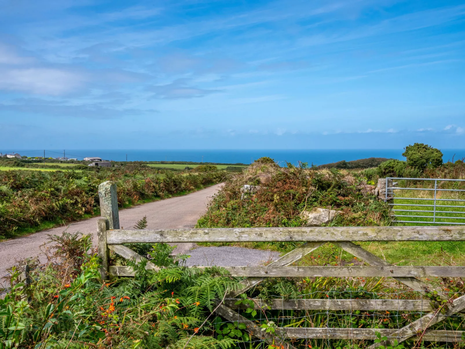 Western Watch-Buiten
