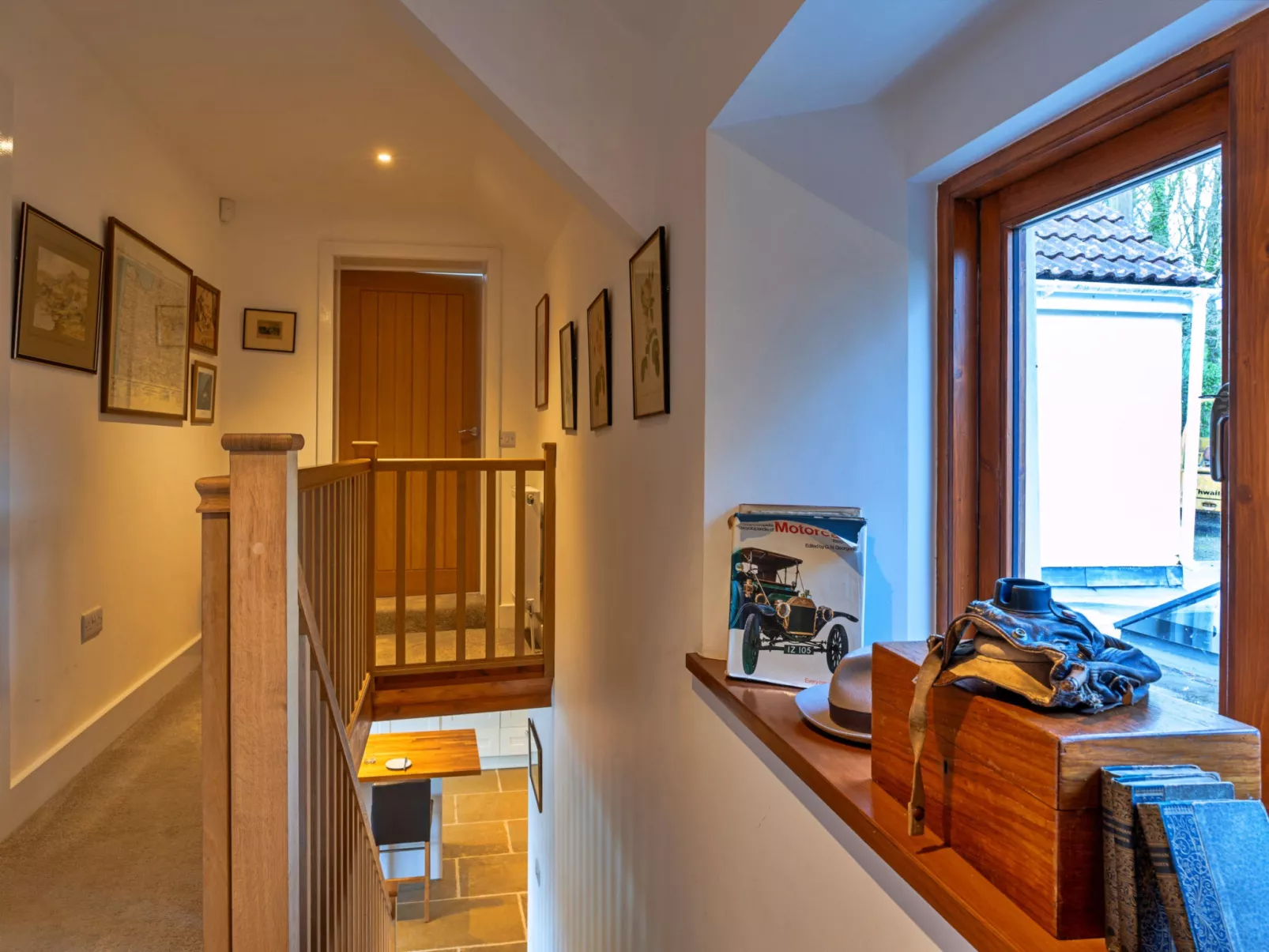 Lower Netherdowns-Binnen