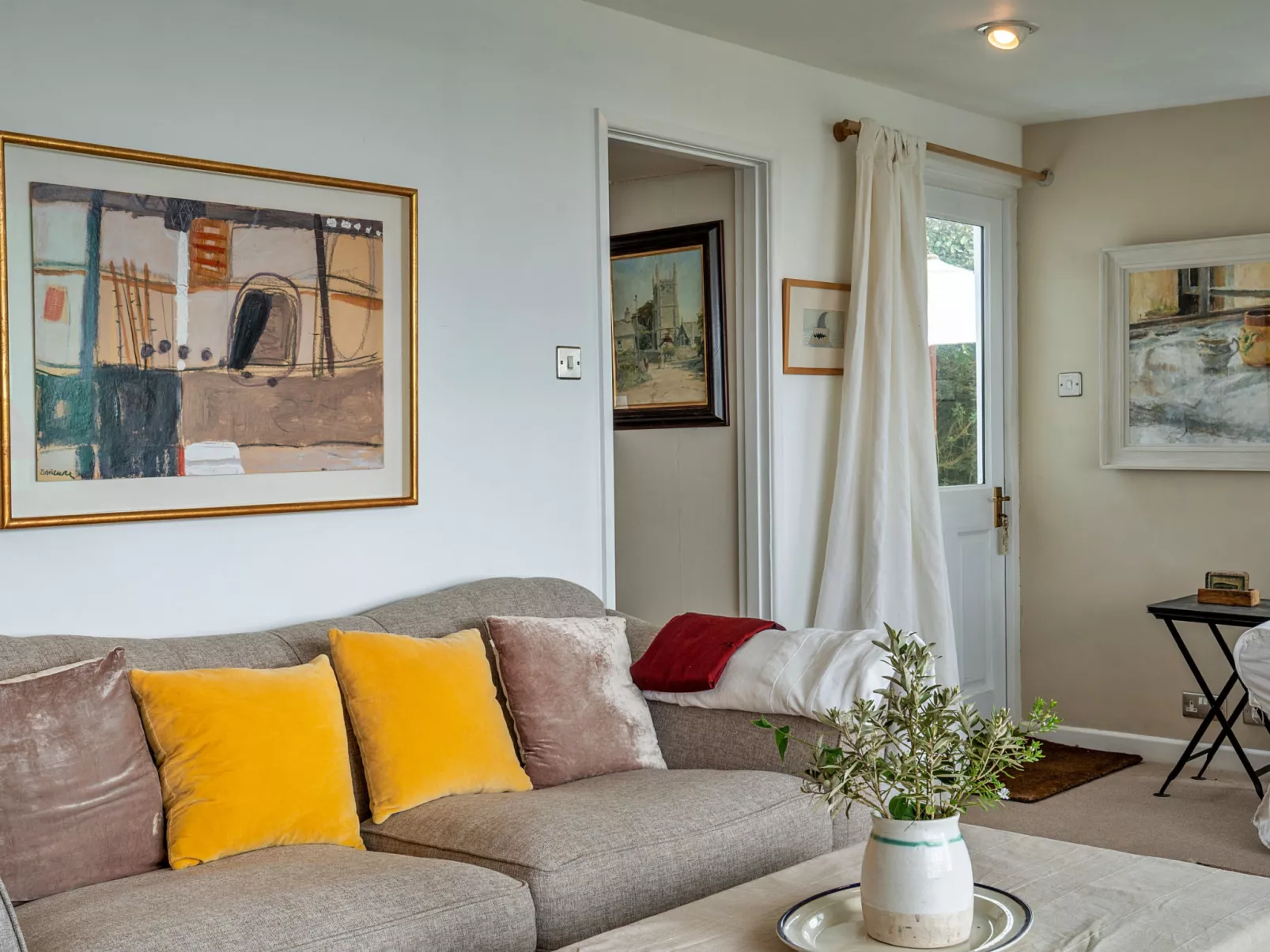 Lesceave Cottage-Binnen