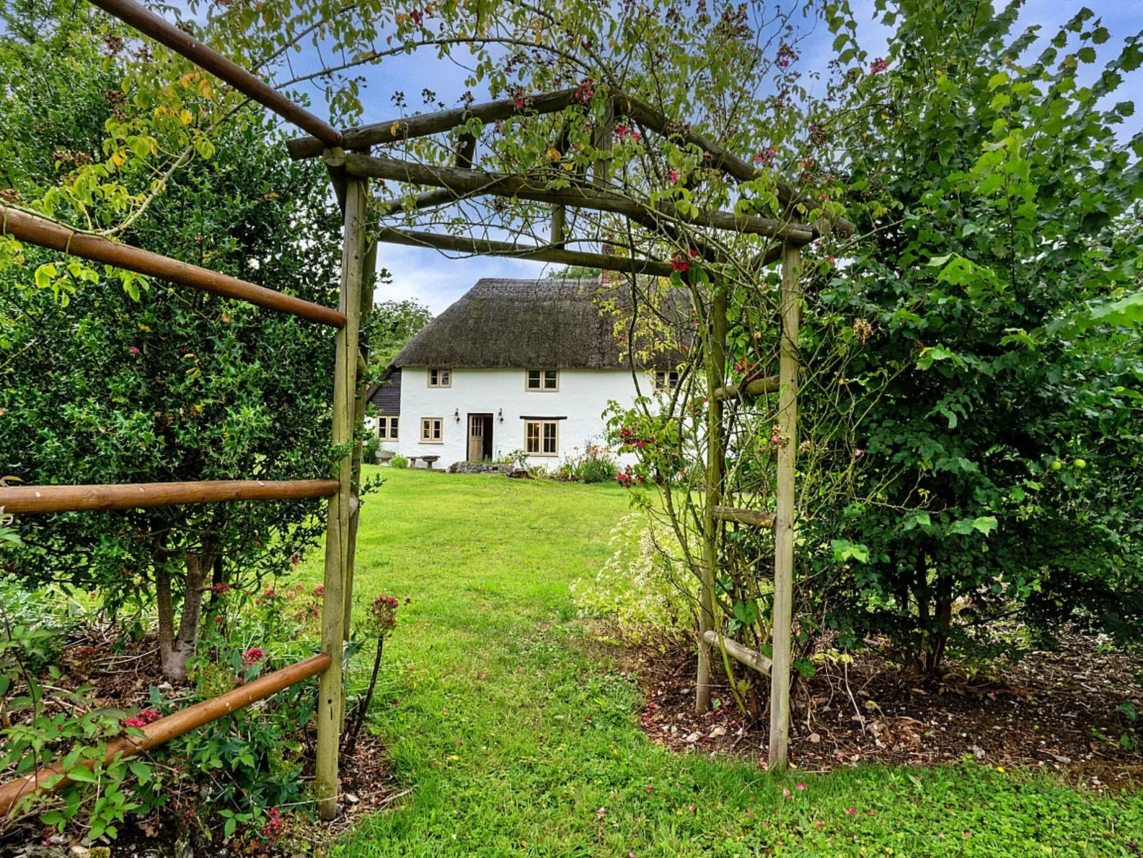 The Thatch at Winterborne Houghton-Buiten