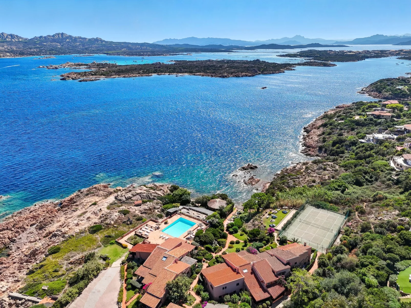 Sporting House-Buiten