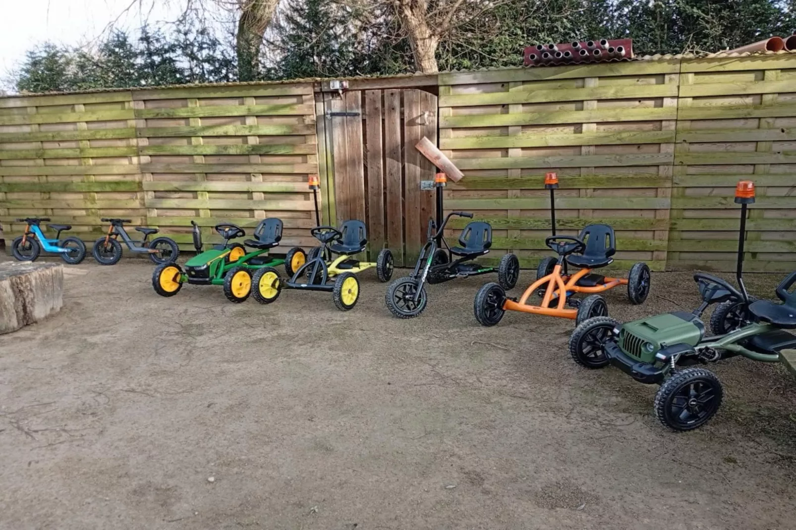 Arends nest-Faciliteiten