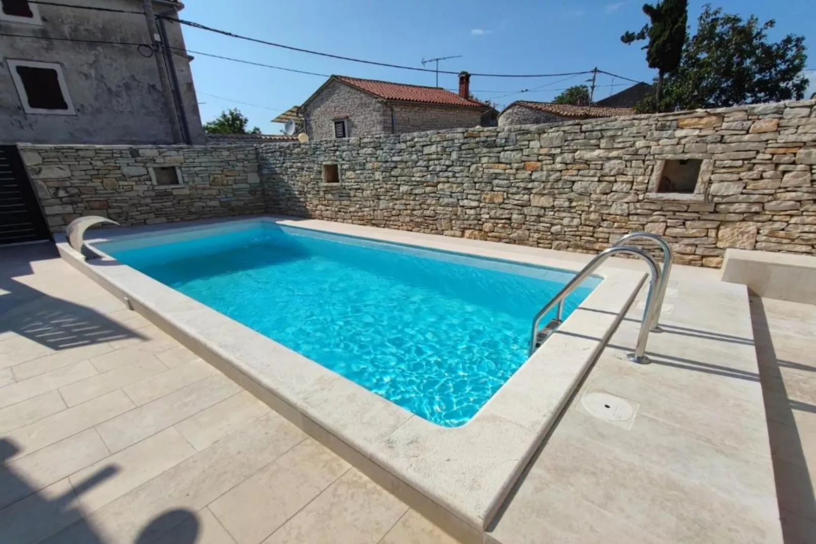 Villa Galant with Pool & Sauna Maružini-Zwembad