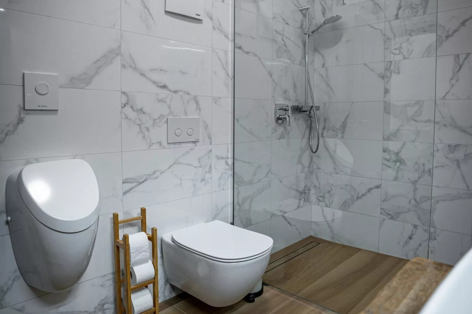 Peaceful Oasis in Nature Holiday Home with Terrace and Sauna - Three Bedroom Holiday Home with Terrace and Sauna-Badkamer