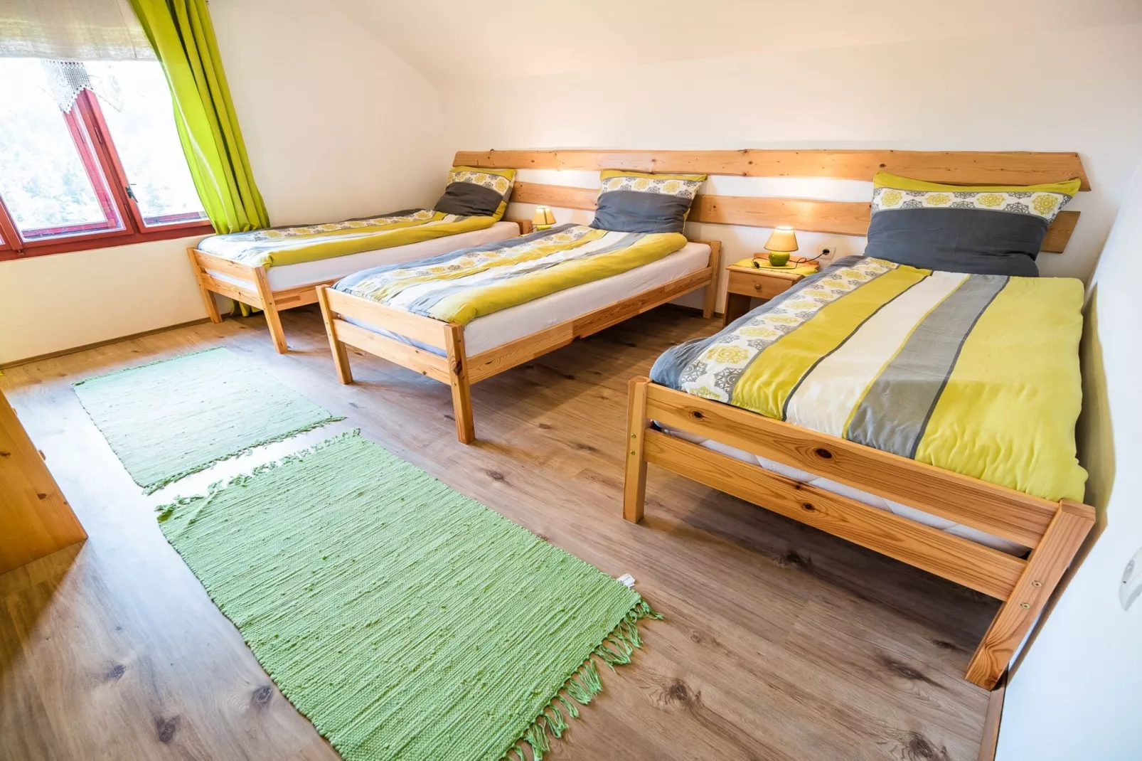 Bloomfield Retreat Country House with Sauna - Three Bedroom Country House-Slaapkamer