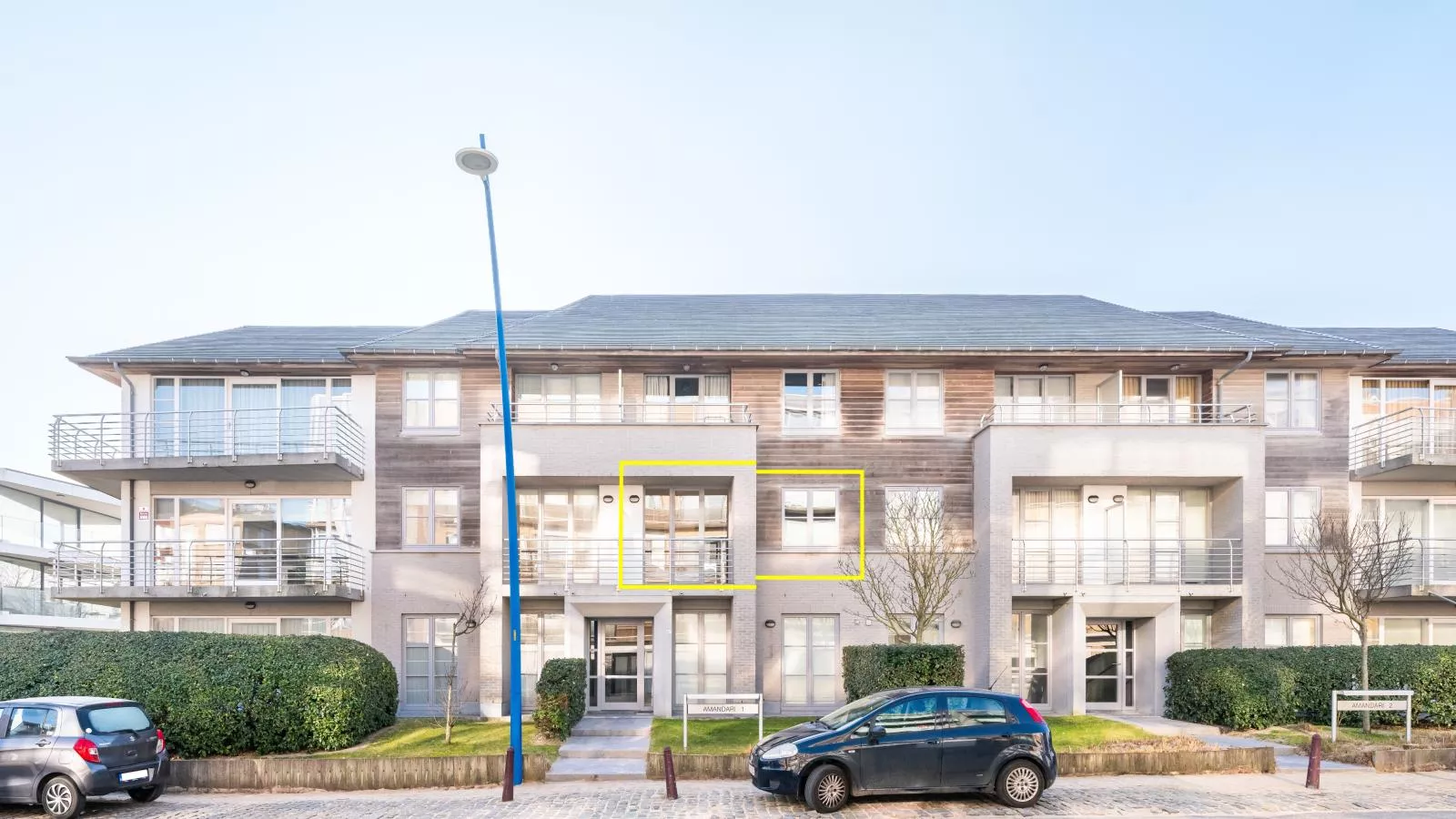 Aman dOr I-103-Buitenkant zomer