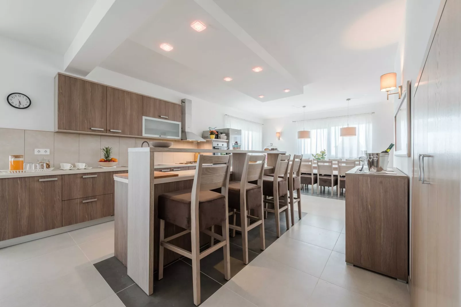 Luxury Escape with Swimming Pool & Modern Design - Superior Four Bedroom Villa with Private Pool ( Villa 2)-Keuken