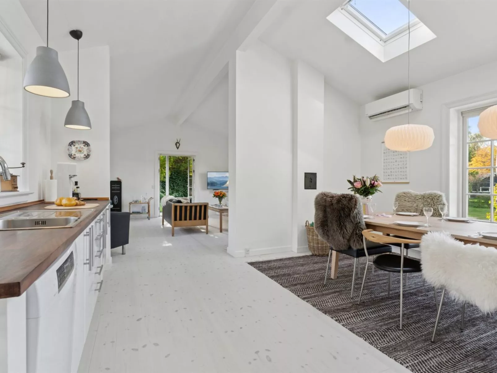 "Domi" - 1.3km from the sea-Binnen