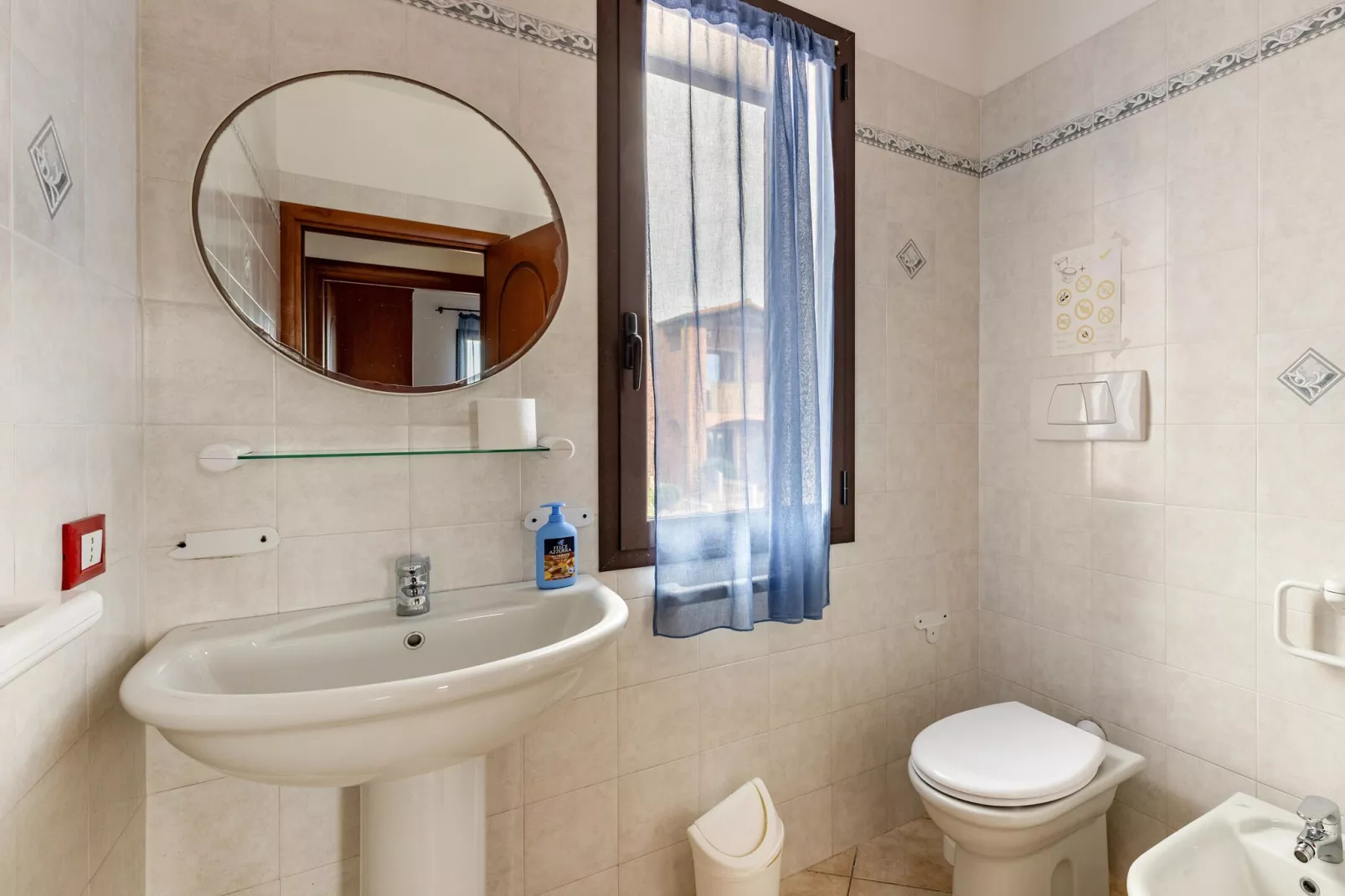 TRILO 1 LA CIACCIA-Badkamer