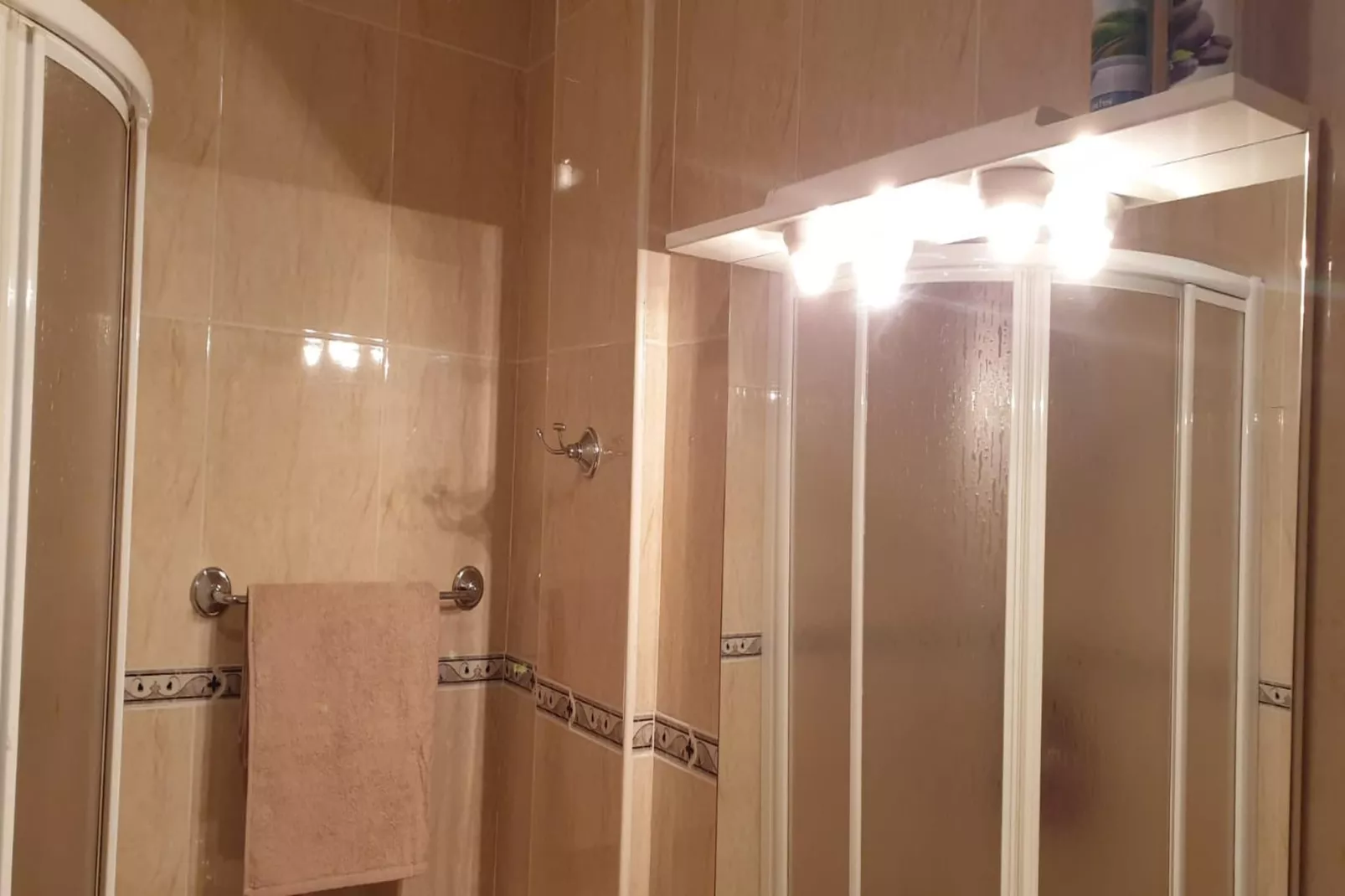 CT 370 AL - Faro's Veraplaya Naturista Apartment-Badkamer