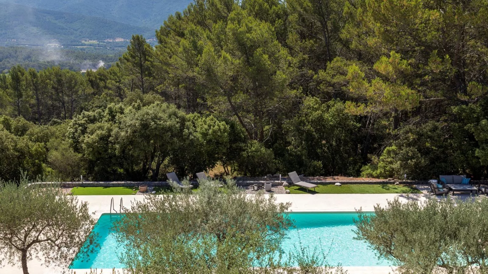 La Rocaille-Uitzicht zomer