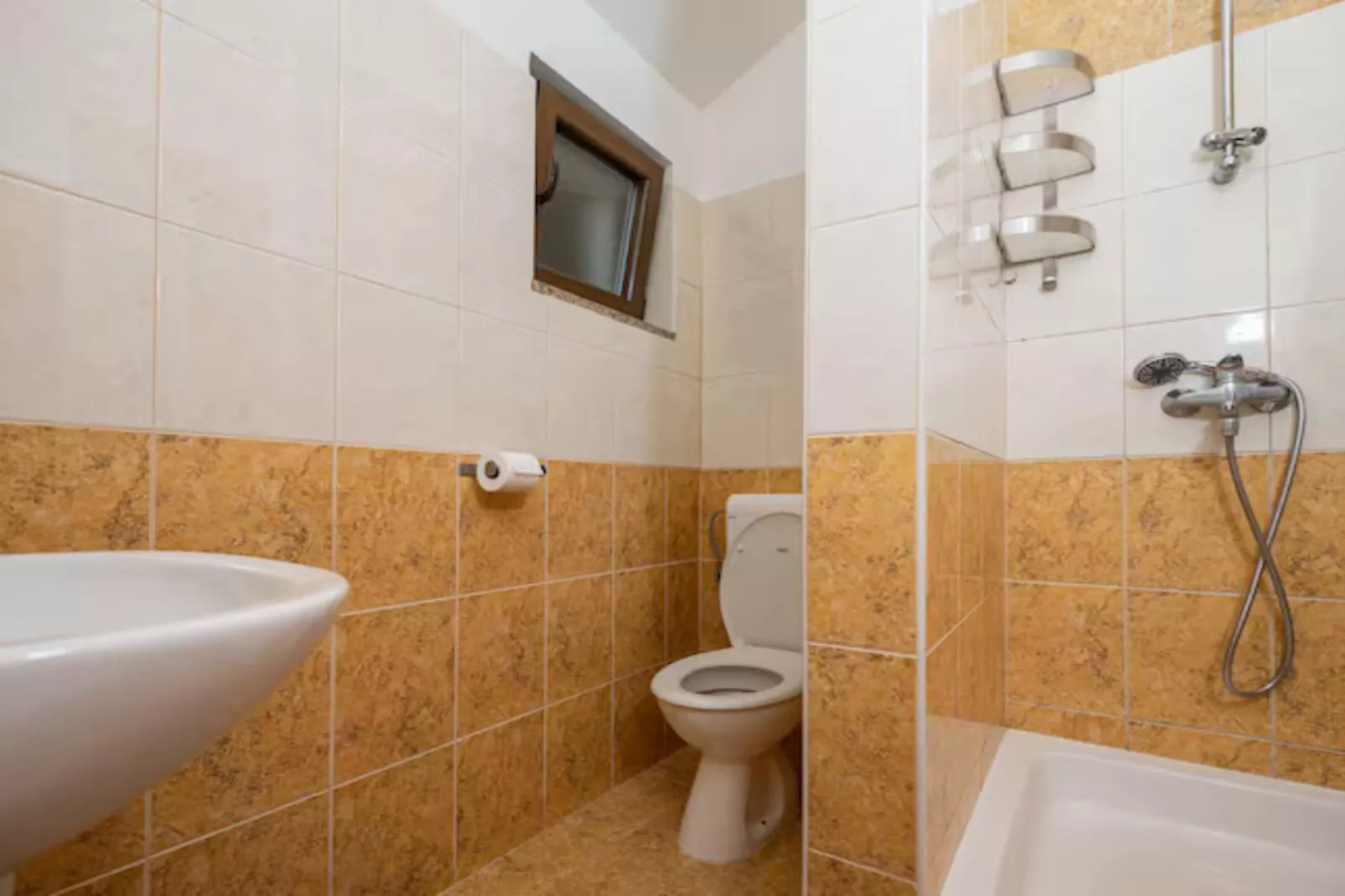 Villa Mima Pool Retreat - Five Bedroom Villa With Pool-Badkamer