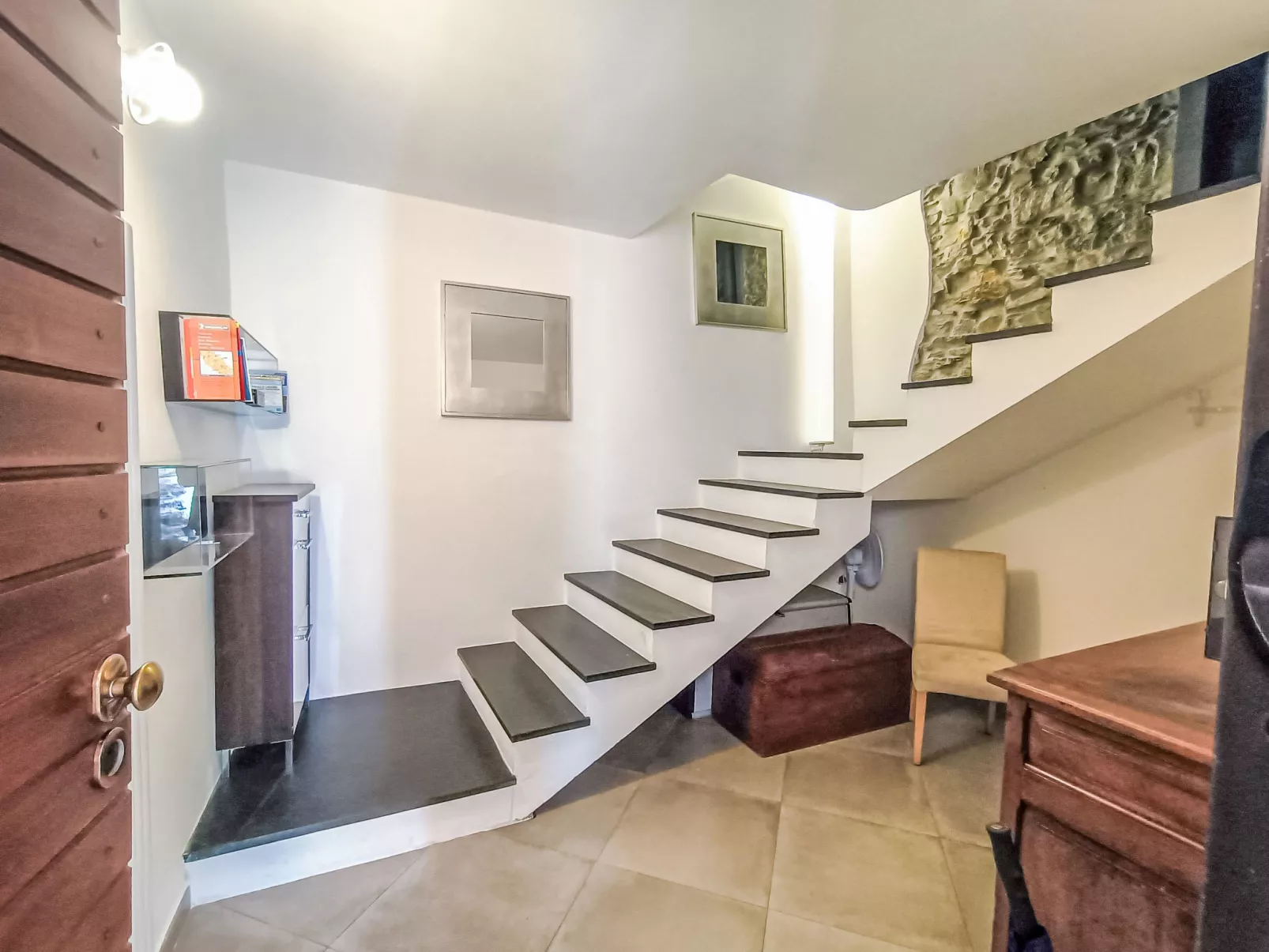 Terrazza con glicine-Binnen