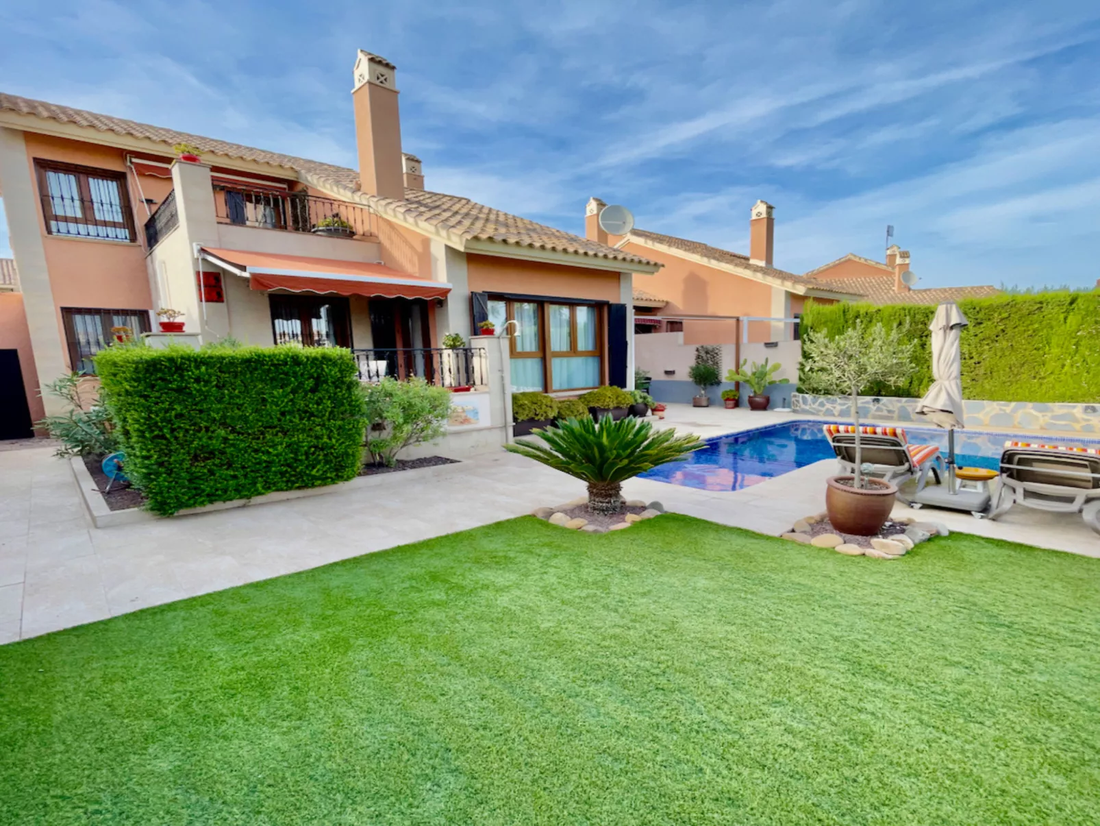 La Finca Frontline-Buiten