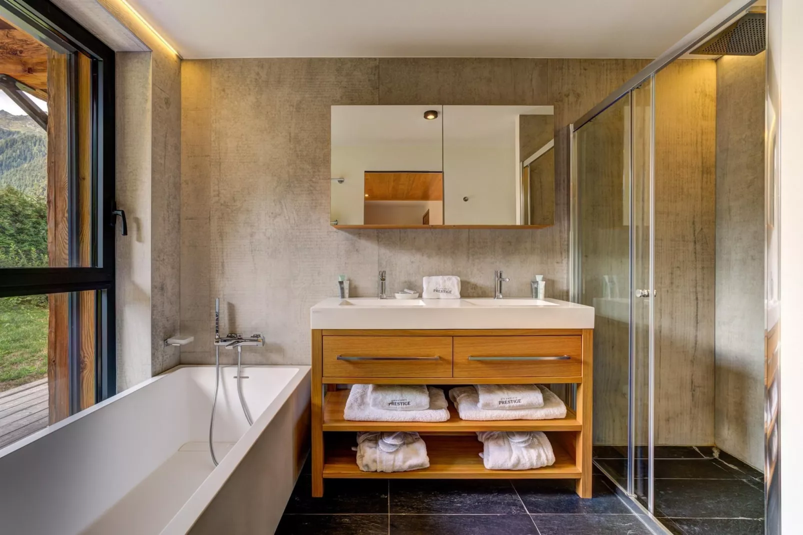 Black Pearl-Badkamer