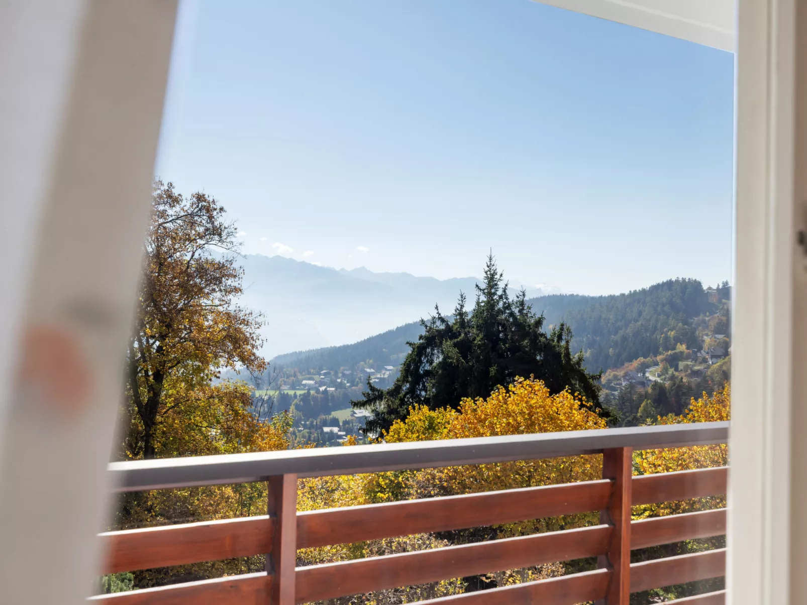 Armorial Ouest 51-Buiten