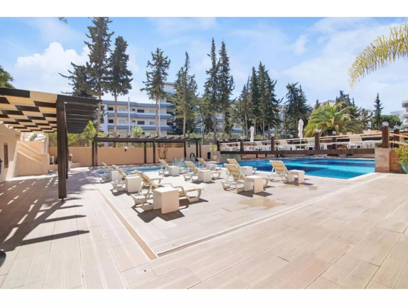 Ivone - Sunny Way-Buiten