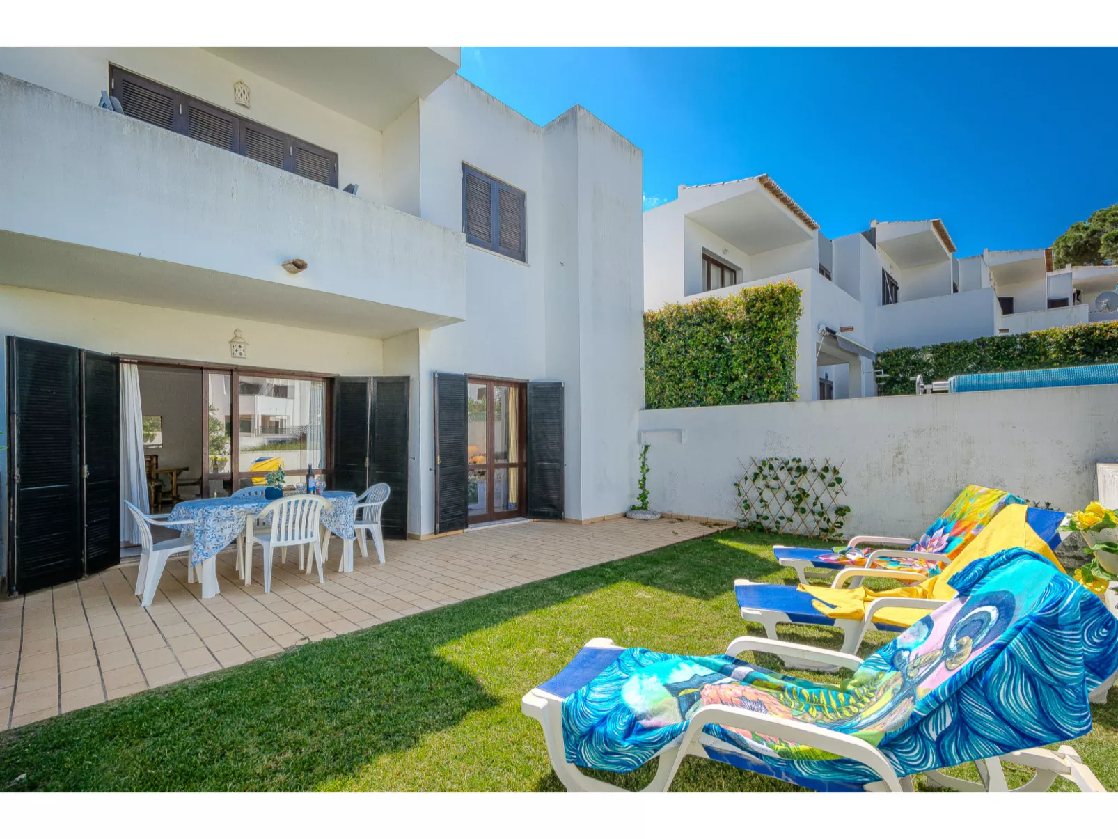 Rita - Sunny Way-Buiten