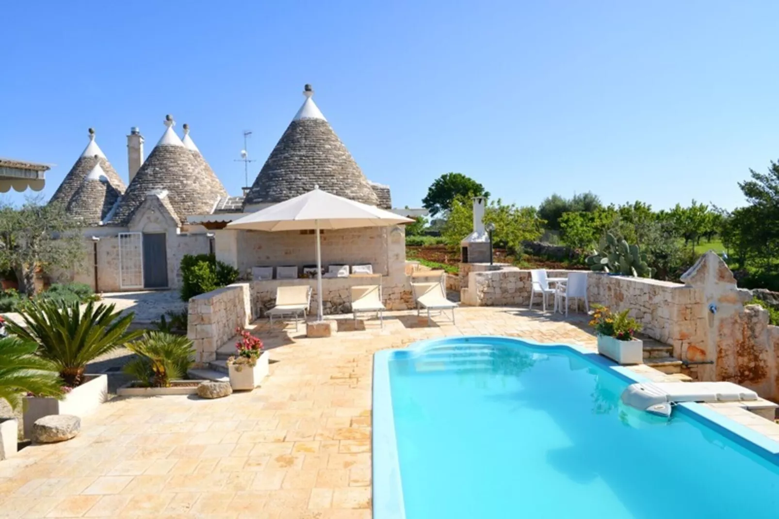 Holiday home Cisternino-Trullo Ulivo Antico-Zwembad