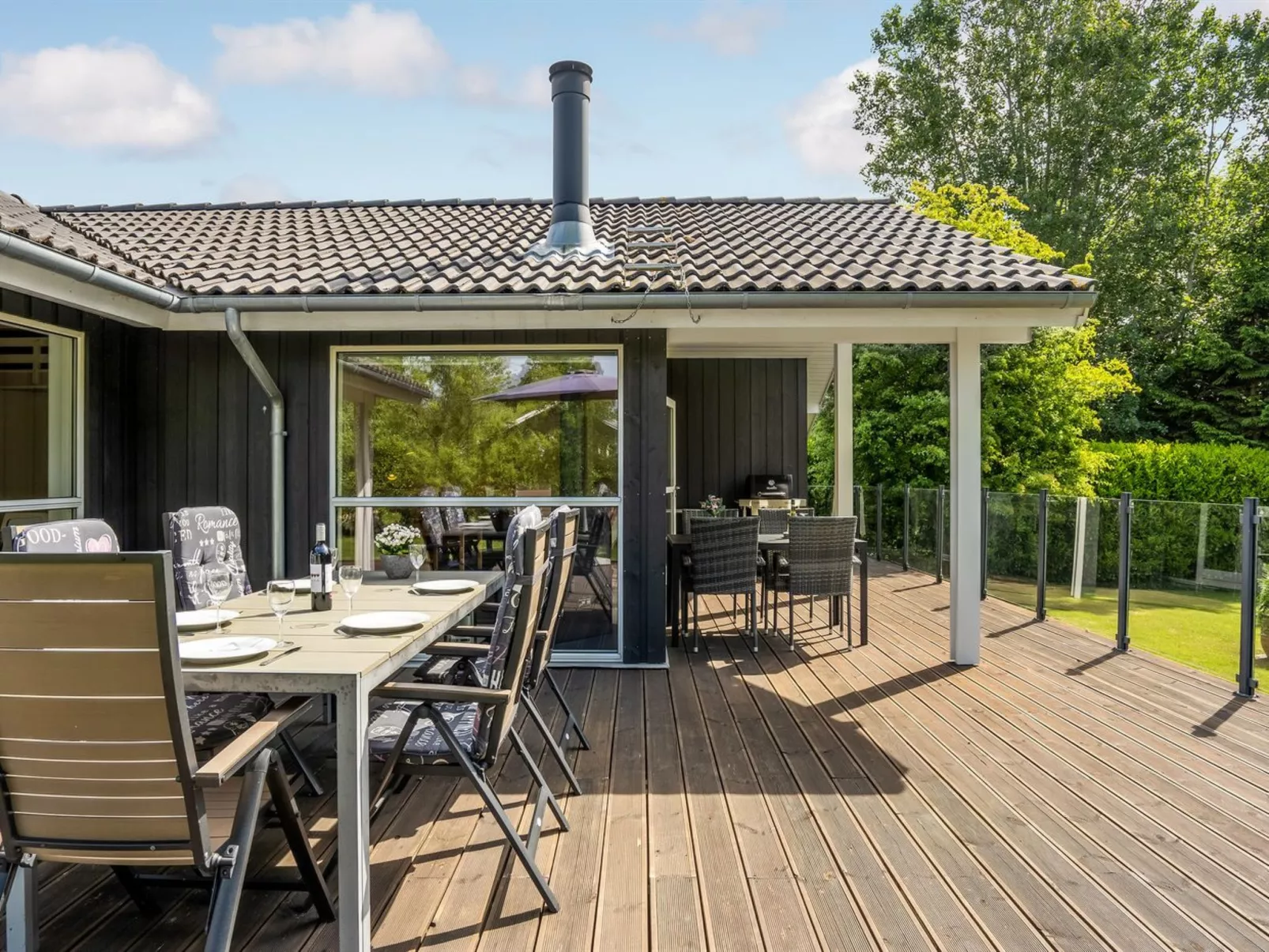 "Anemone" - 700m from the sea-Buiten