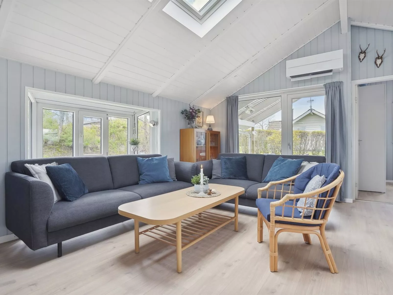 "Petrus" - 750m from the sea-Binnen