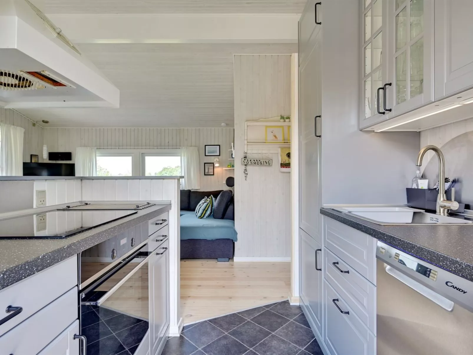 "Raija" - 400m from the sea-Binnen