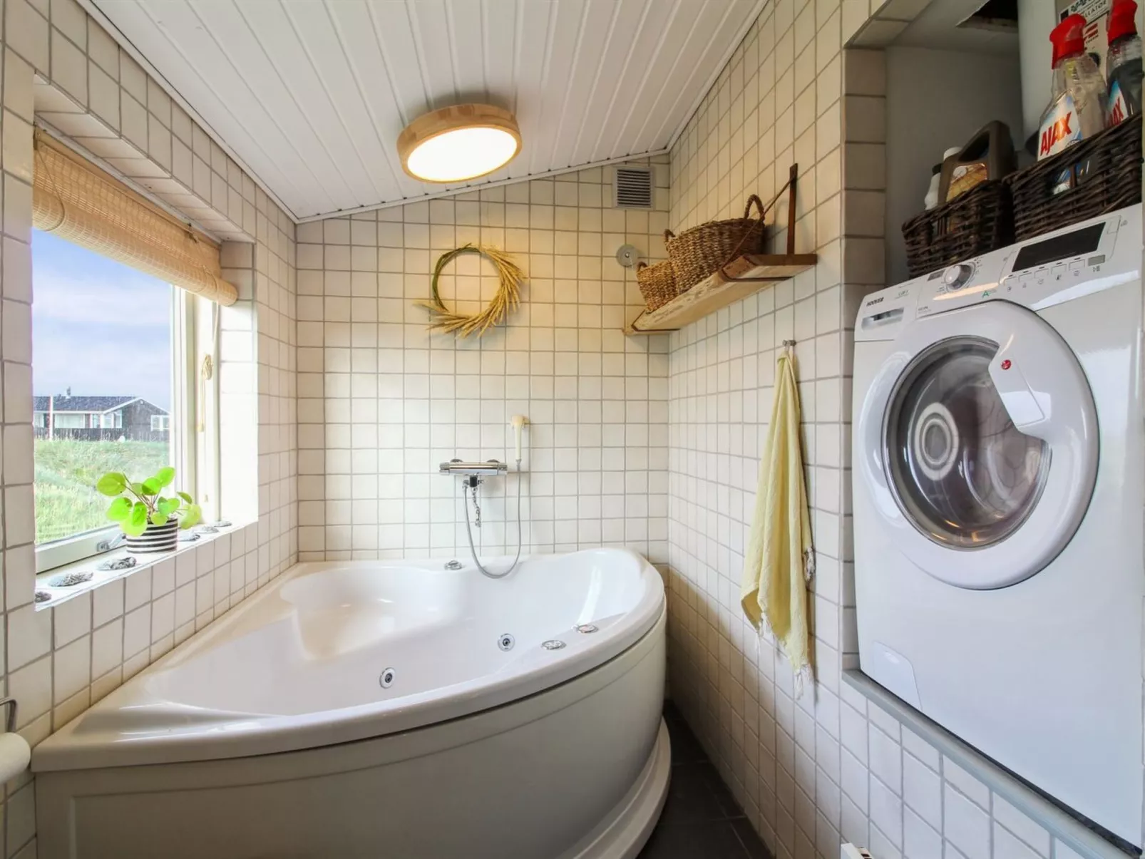 "Anissa" - 100m from the sea-Binnen