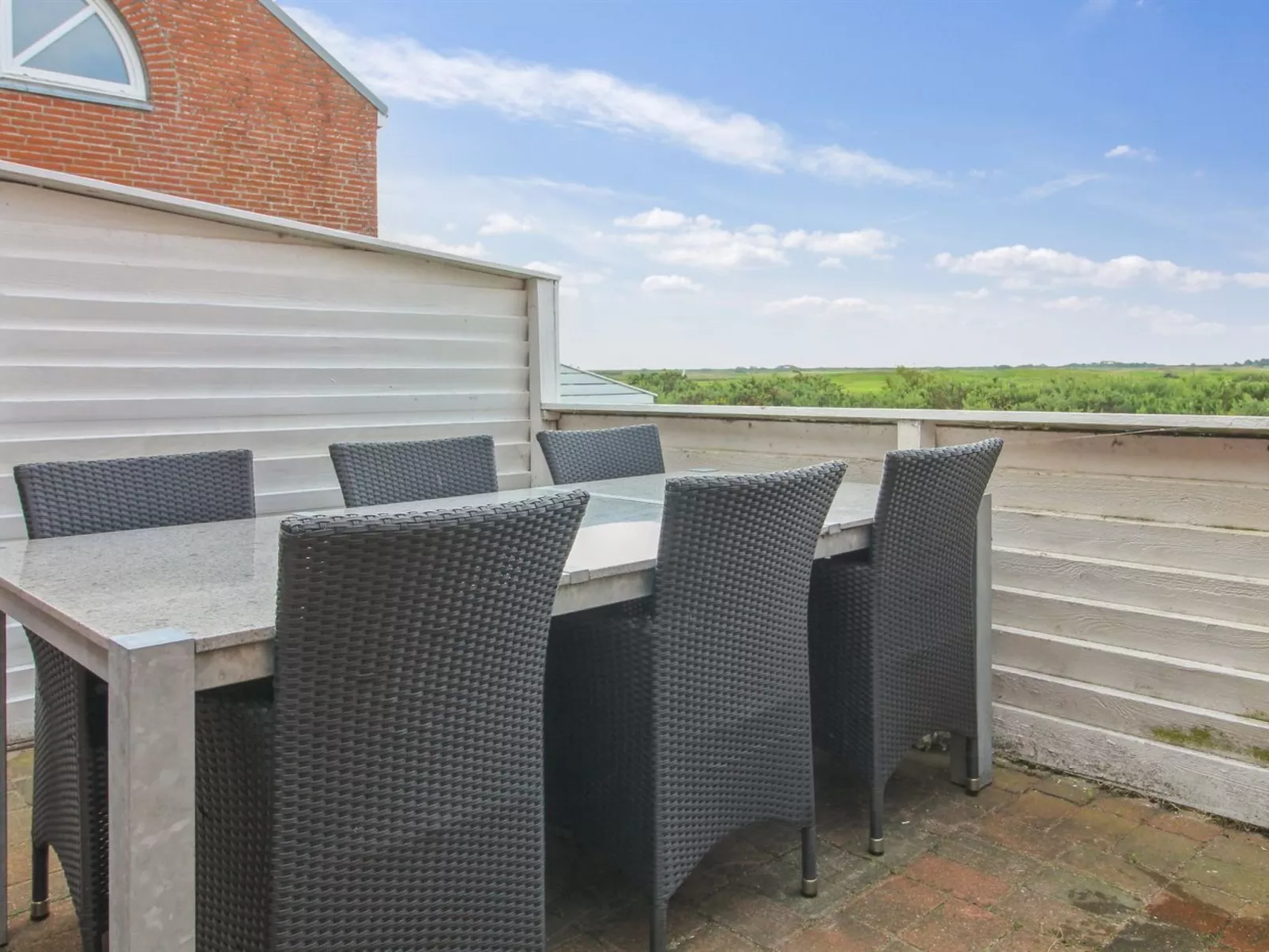 "Terje" - 2.3km from the sea-Buiten