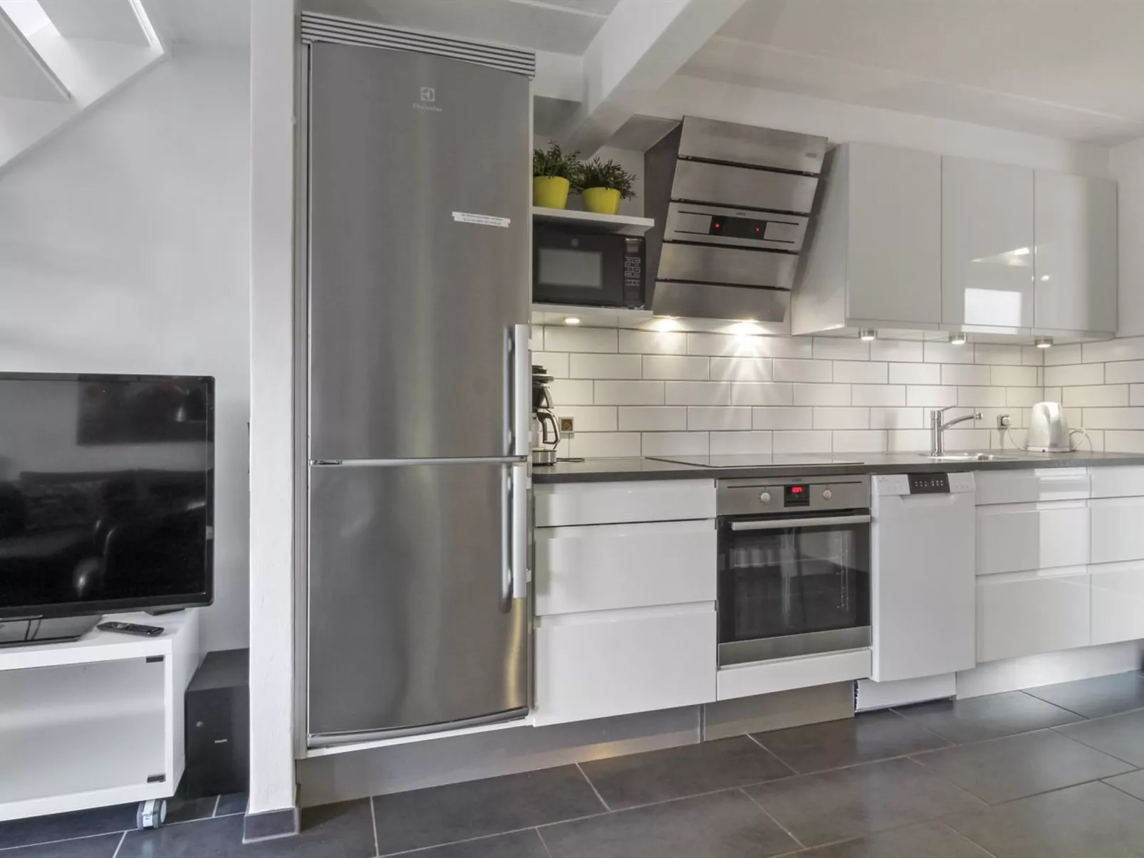 "Alvild" - 2.3km from the sea-Binnen