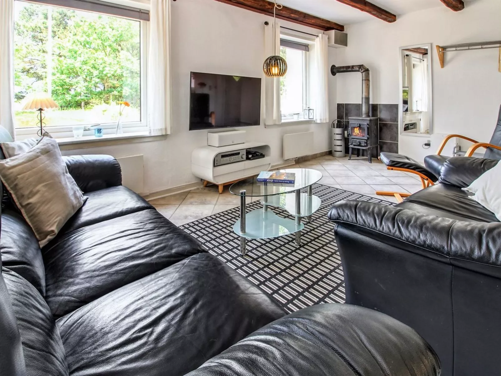 "Lyyli" - 1km from the sea-Binnen