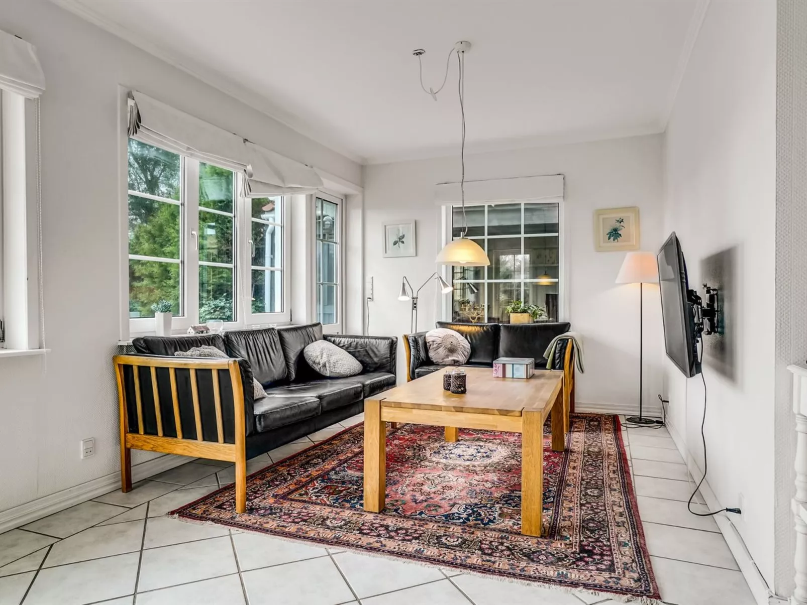 "Adelina" - 500m from the sea-Binnen