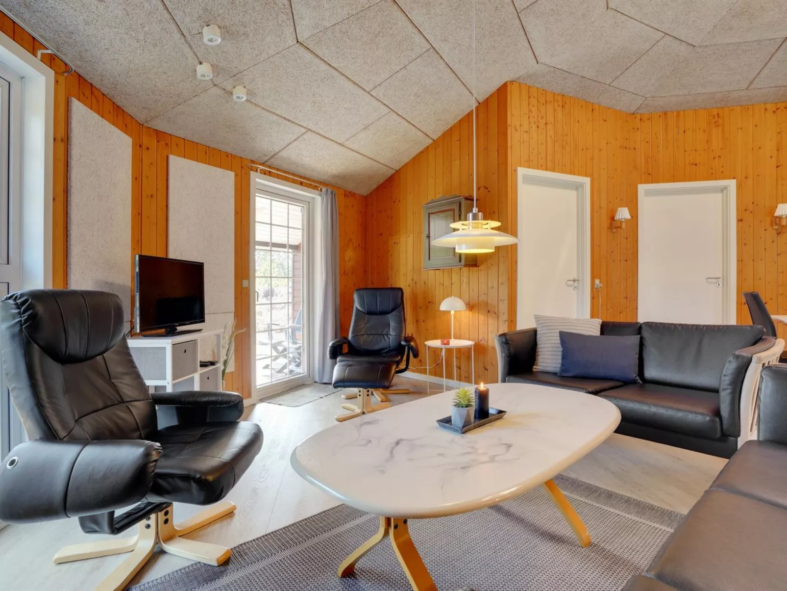 "Mariette" - 3.1km from the sea-Binnen