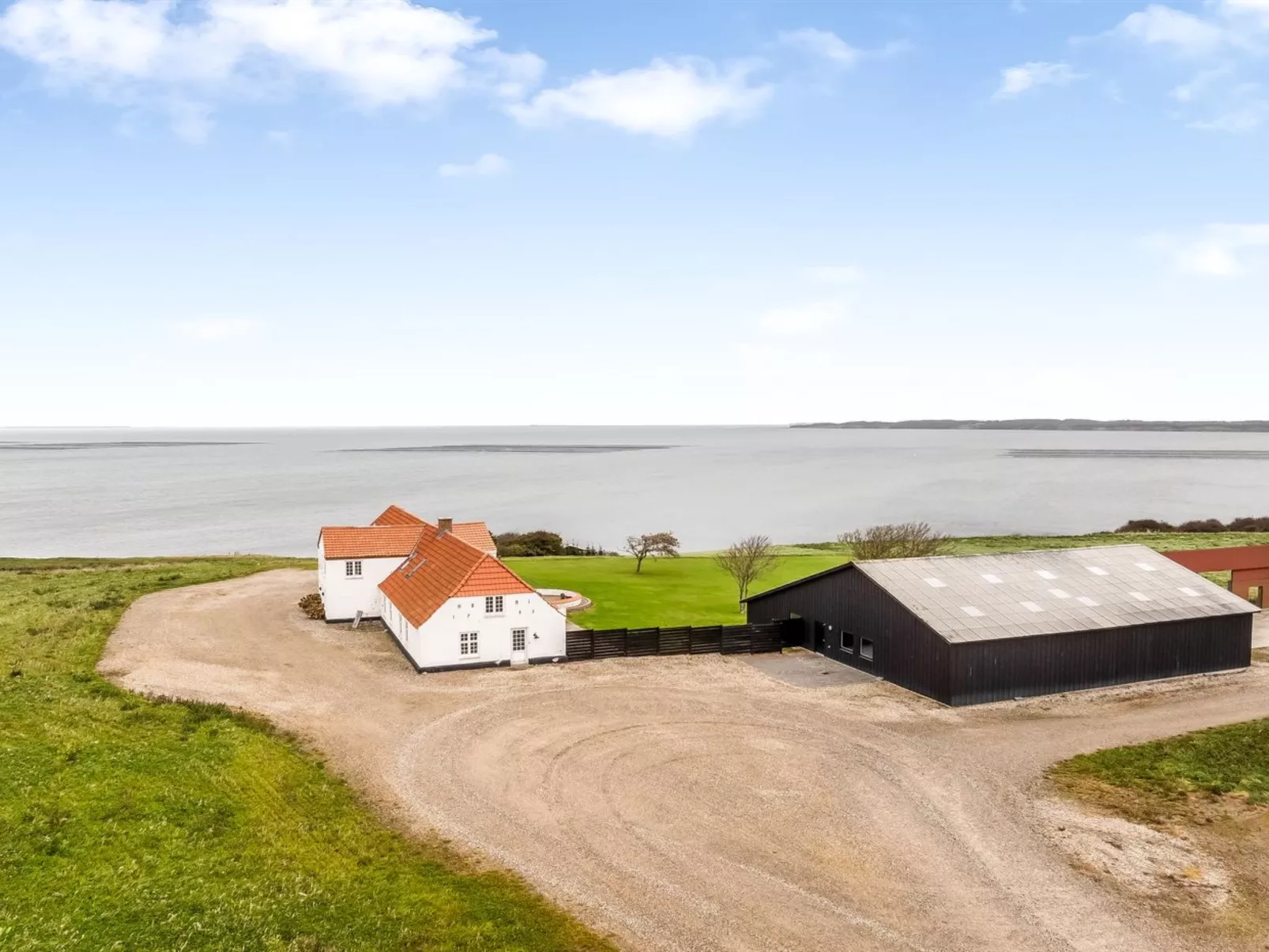 "Thorge" - 75m to the fjord-Buiten