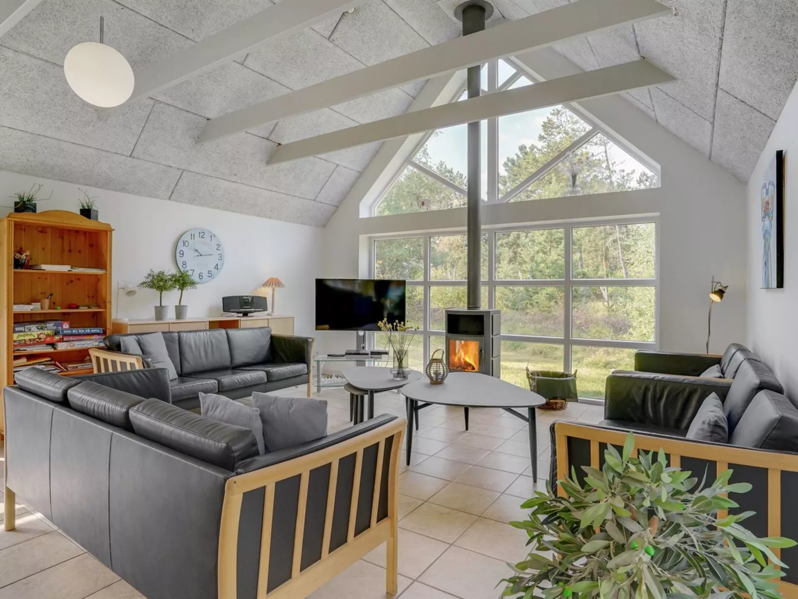 "Jenna" - 1.4km from the sea-Binnen